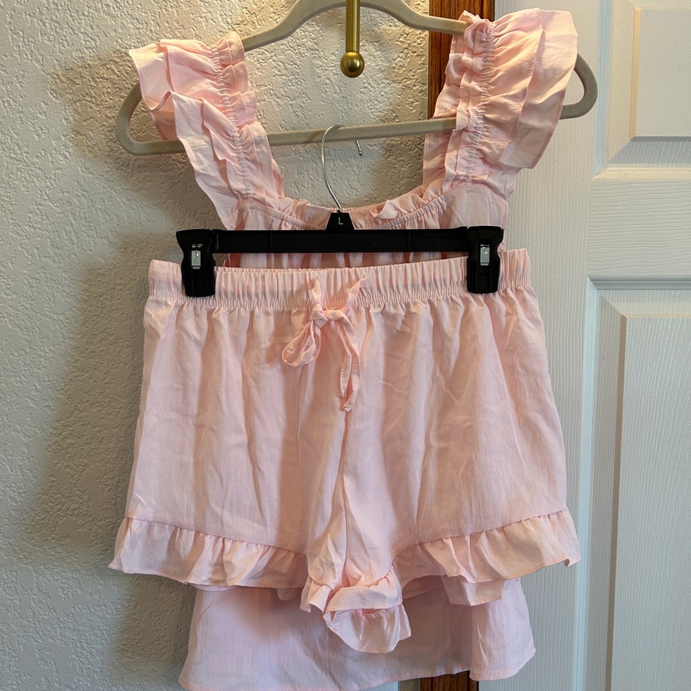 Pink Ruffled Sleeveless Pj set!
